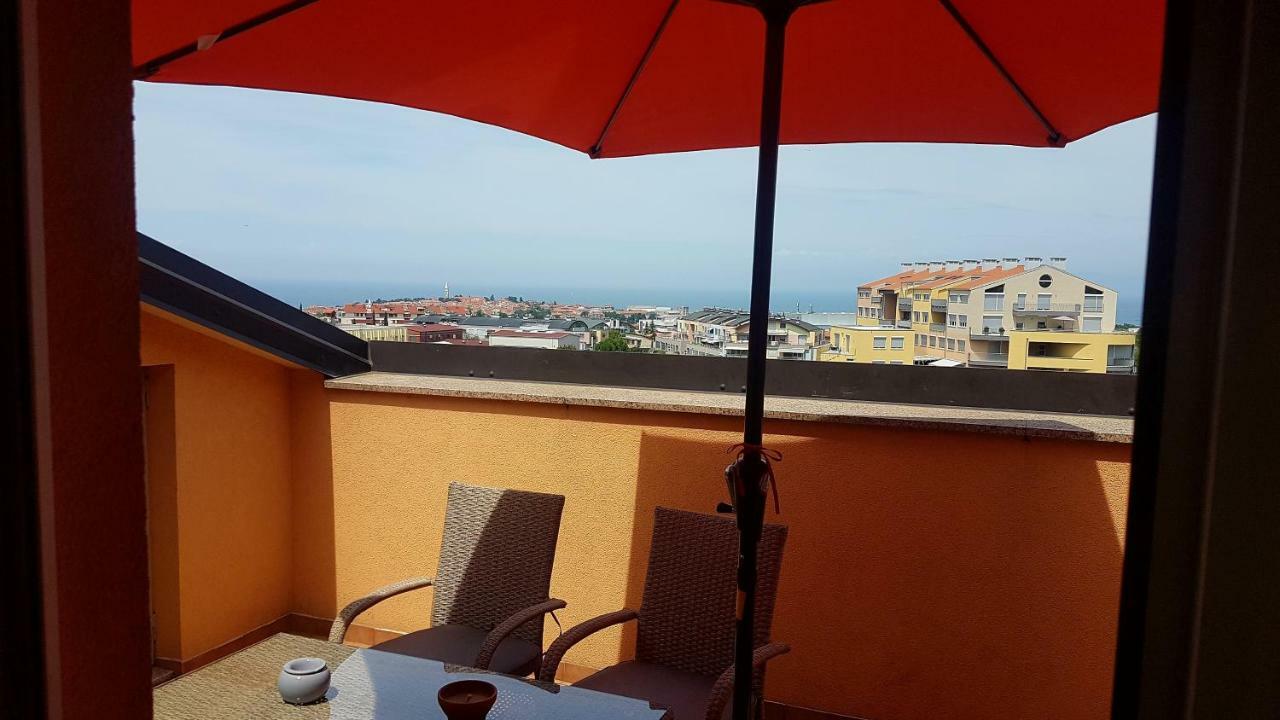 The Orange House Apartamento Izola Exterior foto